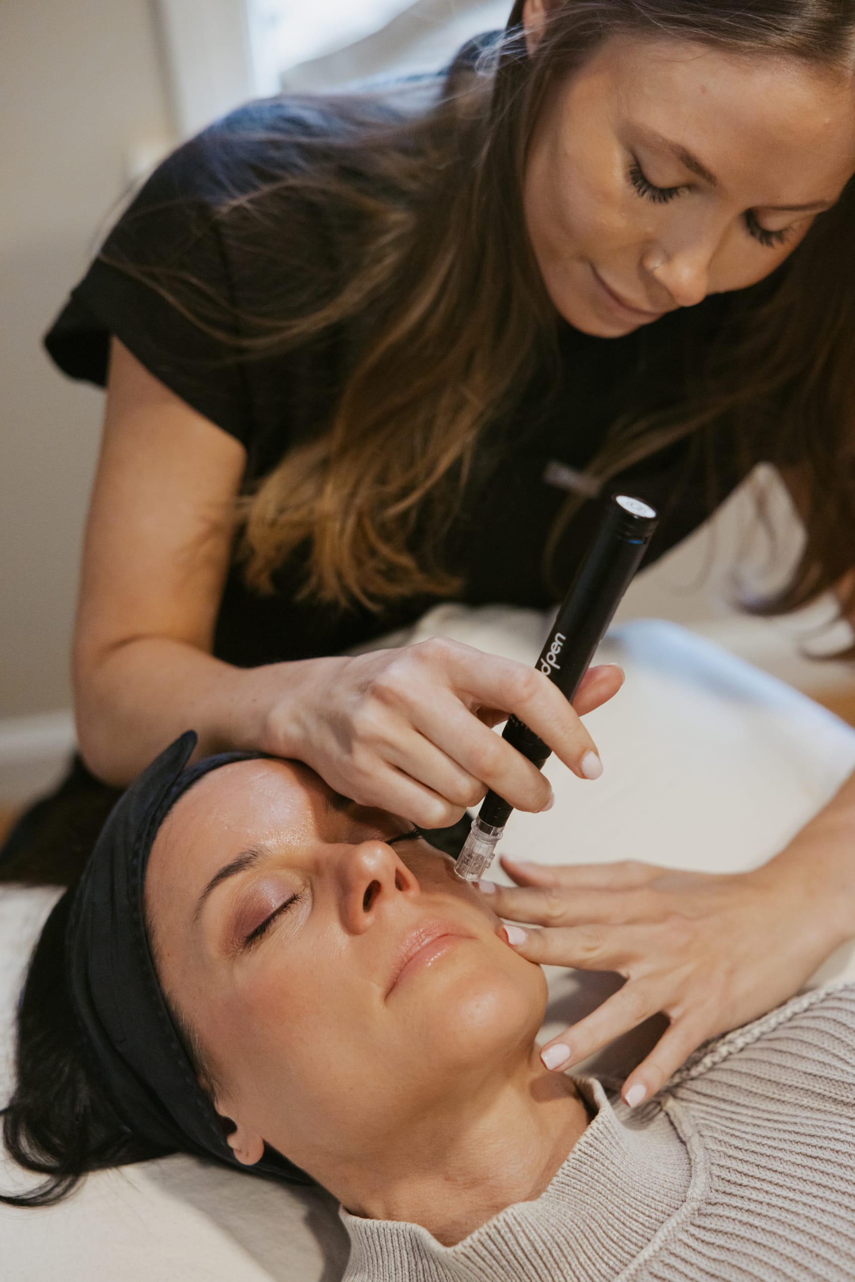 Cosmetic acupuncture facial treatment at Resonance Wellness